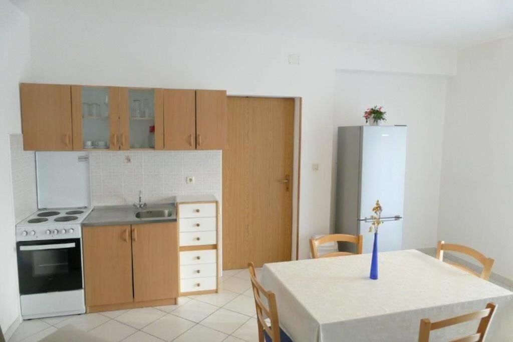 Apartments Jasmin Barbat na Rabu Exterior foto