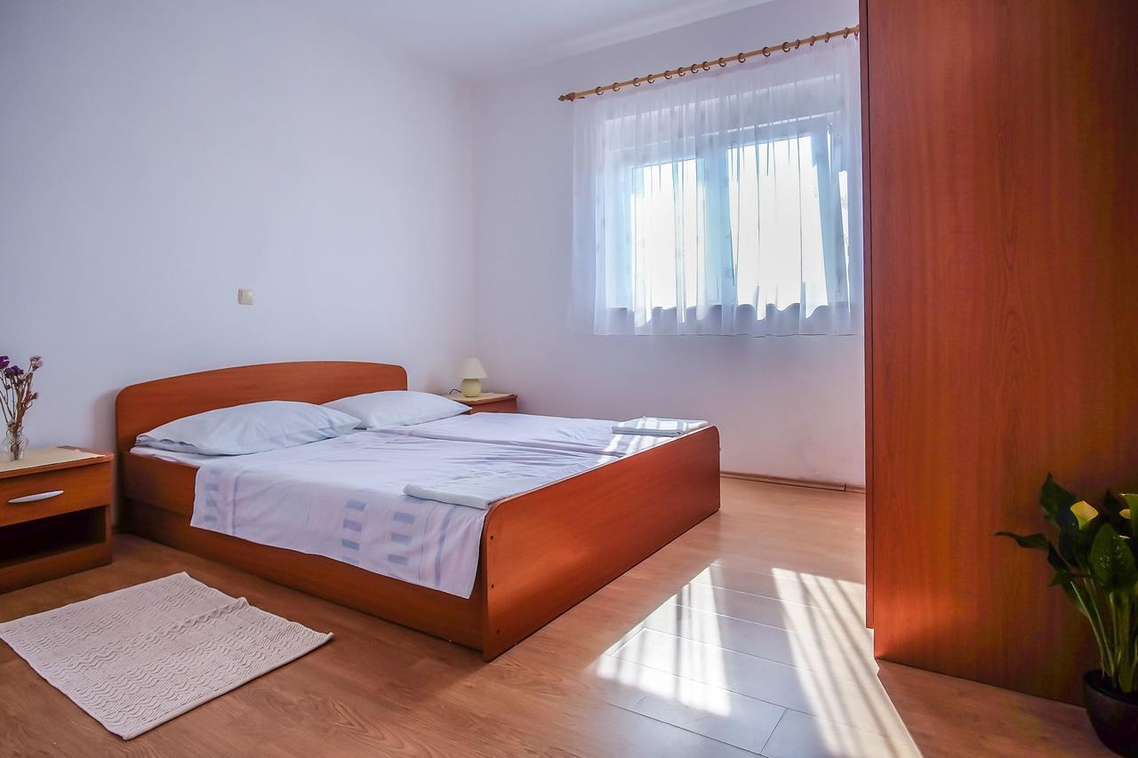 Apartments Jasmin Barbat na Rabu Exterior foto