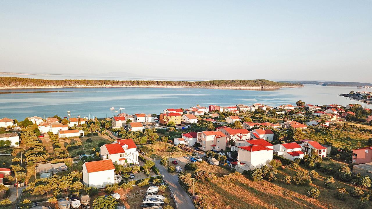 Apartments Jasmin Barbat na Rabu Exterior foto